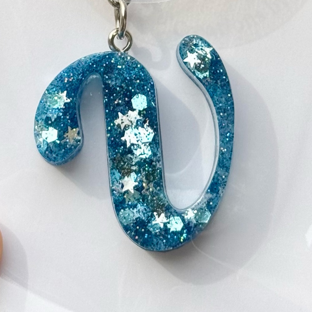 Blue w/ Star Shaped Glitter “V” Keychain